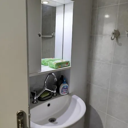 Small And Practical No2 Daire Límni